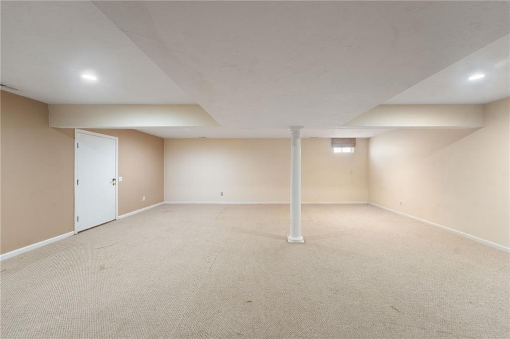 27 Alpine Way, North Smithfield