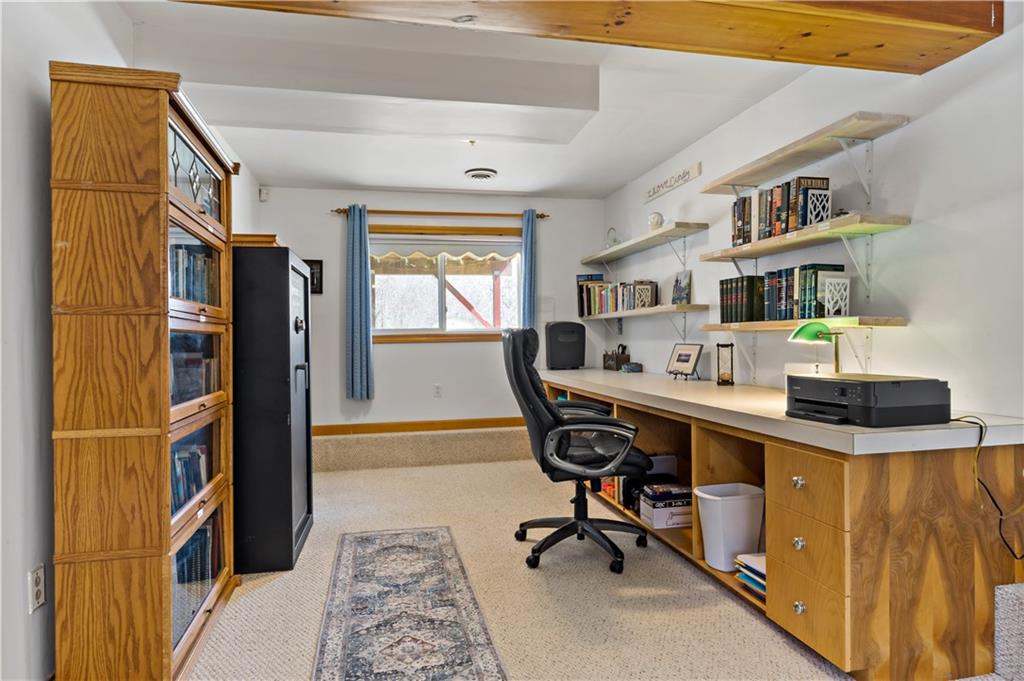 830 Carrs Pond Road, East Greenwich