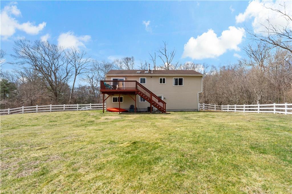 830 Carrs Pond Road, East Greenwich
