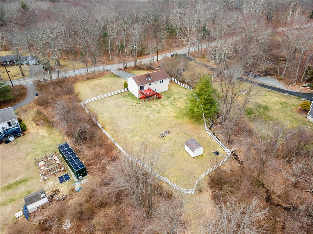 830 Carrs Pond Road, East Greenwich