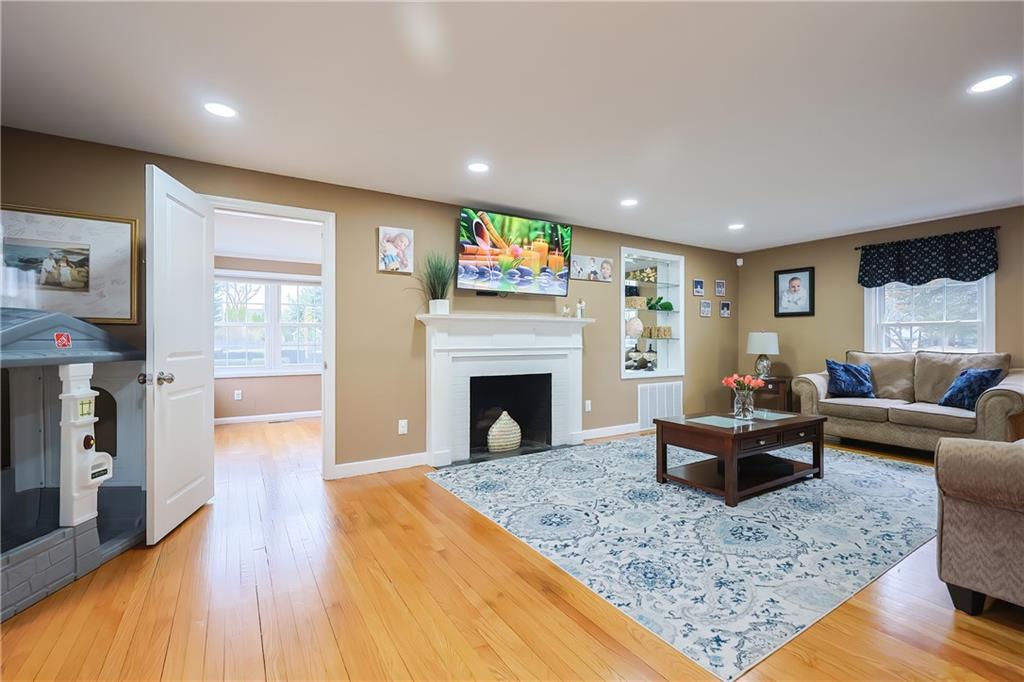 1 Barbara Circle, East Providence