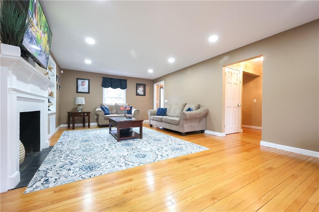 1 Barbara Circle, East Providence